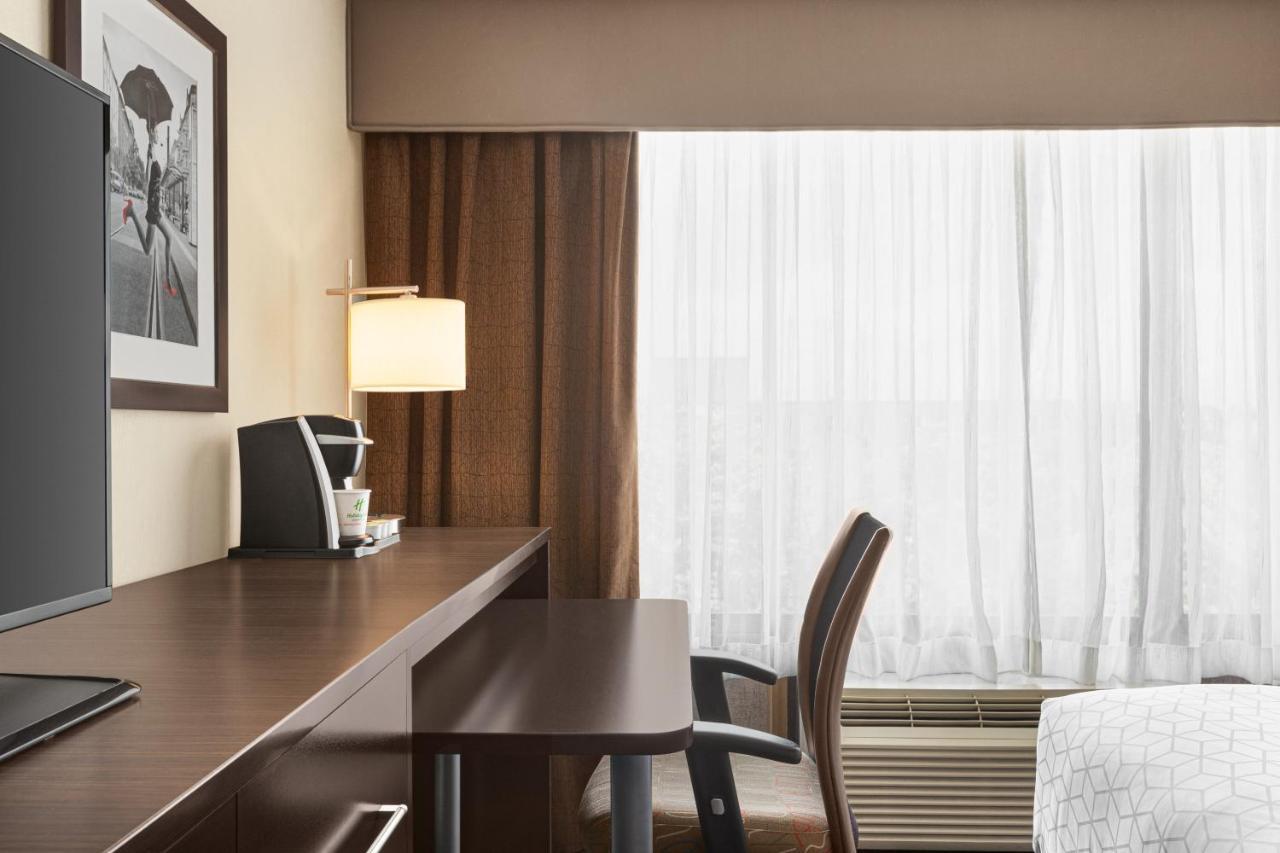 Holiday Inn Boston - Cambridge Area By Ihg Сомервилл Экстерьер фото