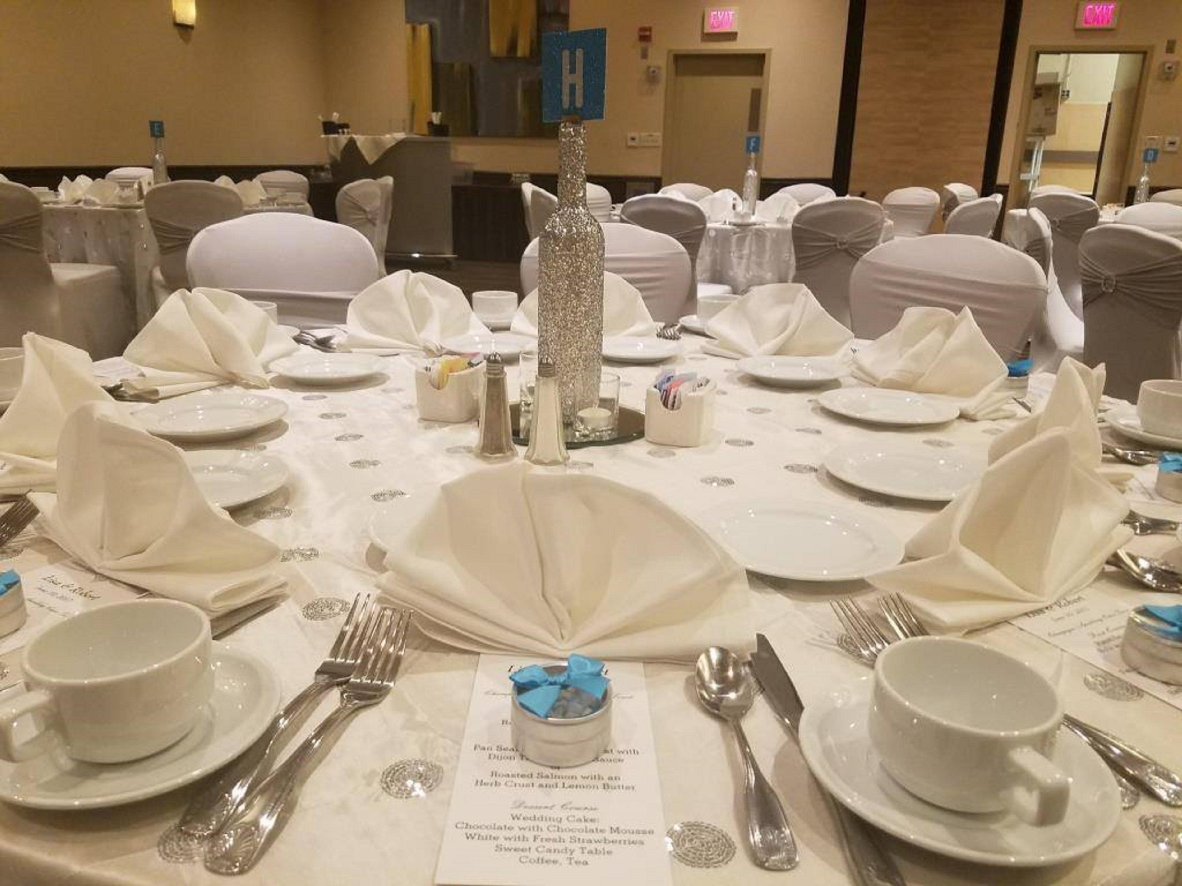 Holiday Inn Boston - Cambridge Area By Ihg Сомервилл Экстерьер фото