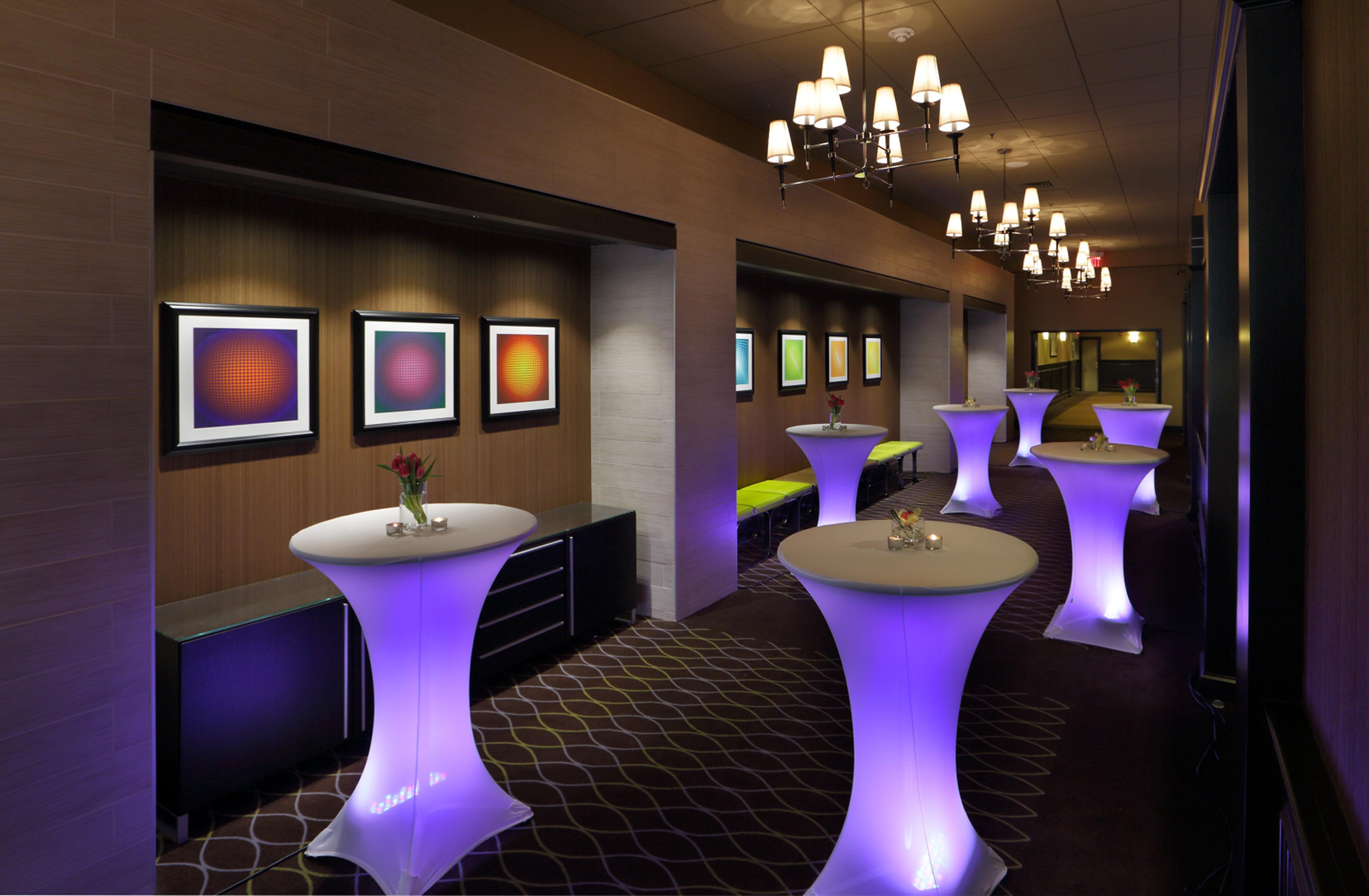 Holiday Inn Boston - Cambridge Area By Ihg Сомервилл Экстерьер фото