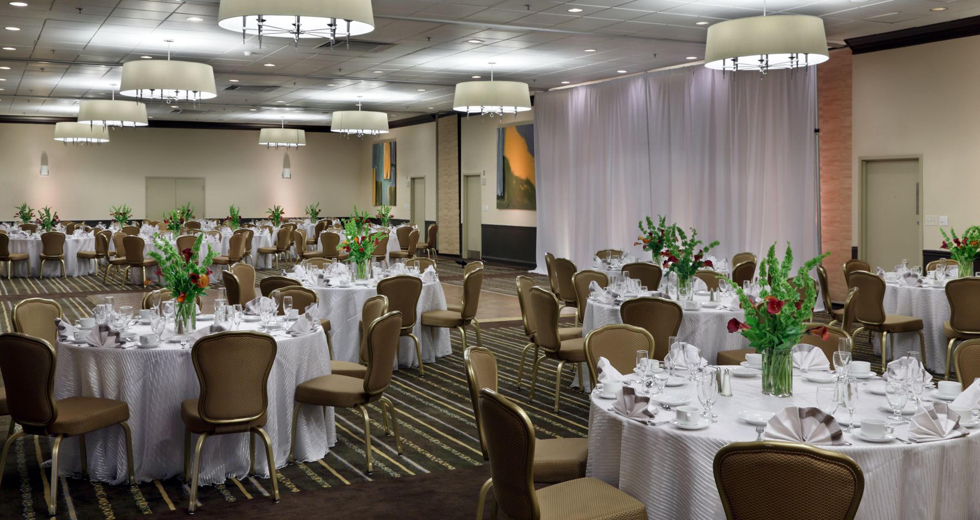 Holiday Inn Boston - Cambridge Area By Ihg Сомервилл Экстерьер фото