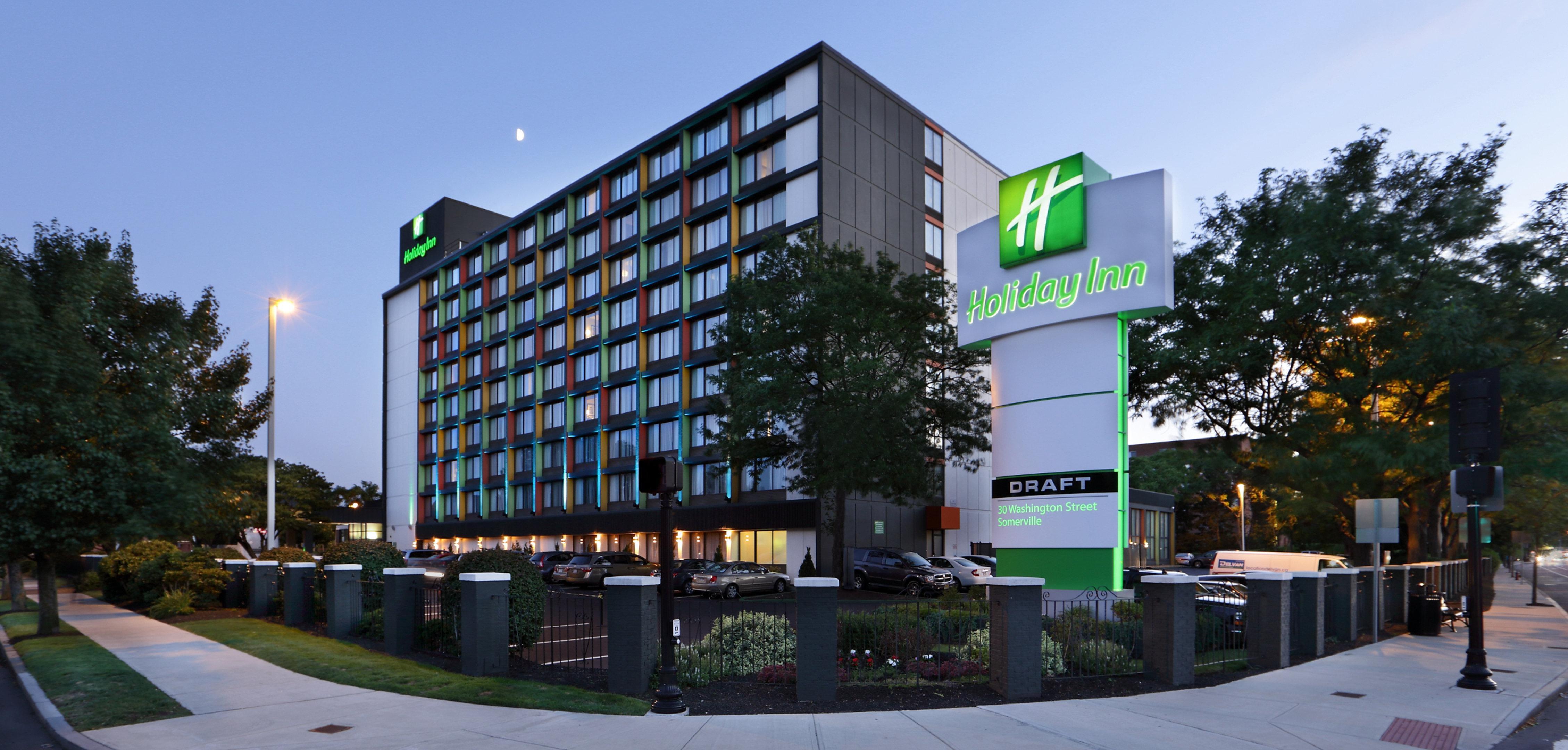 Holiday Inn Boston - Cambridge Area By Ihg Сомервилл Экстерьер фото