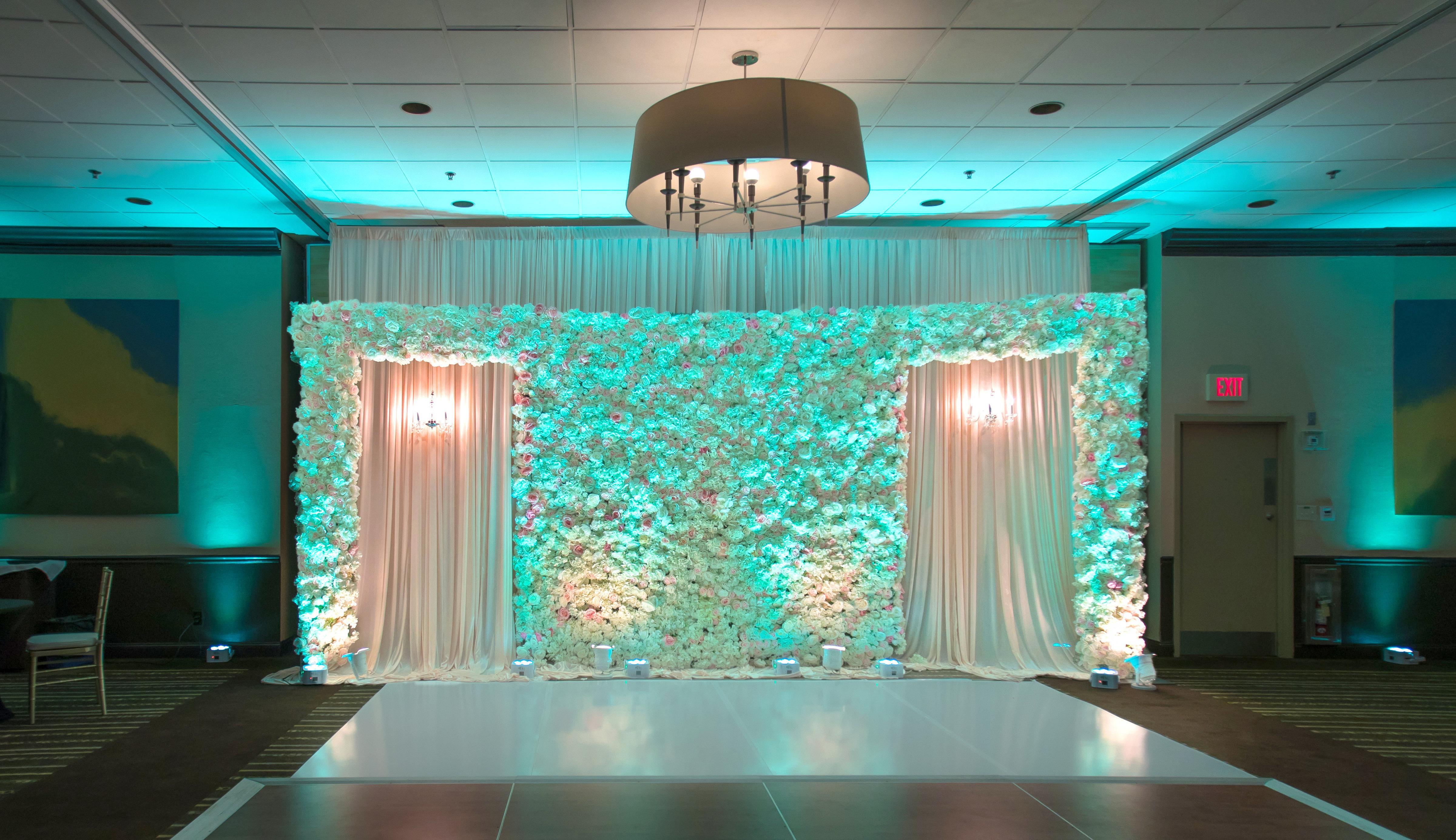 Holiday Inn Boston - Cambridge Area By Ihg Сомервилл Экстерьер фото